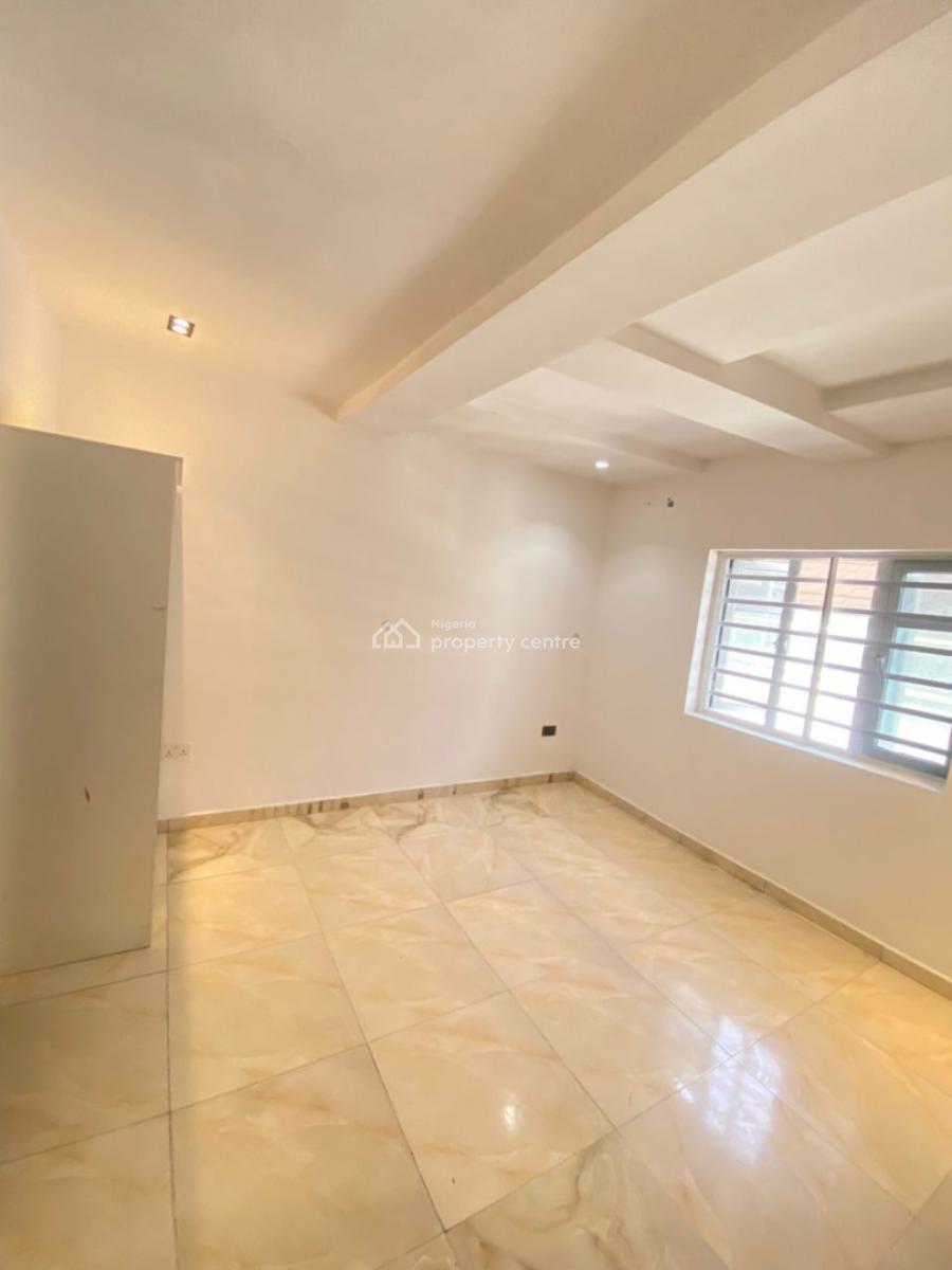 Tastefully Finished & Self Service 2 Bedrooms Apartment, Off Admiralty Way, Lekki Phase 1, Lekki, Lagos, Flat / Apartment for Rent