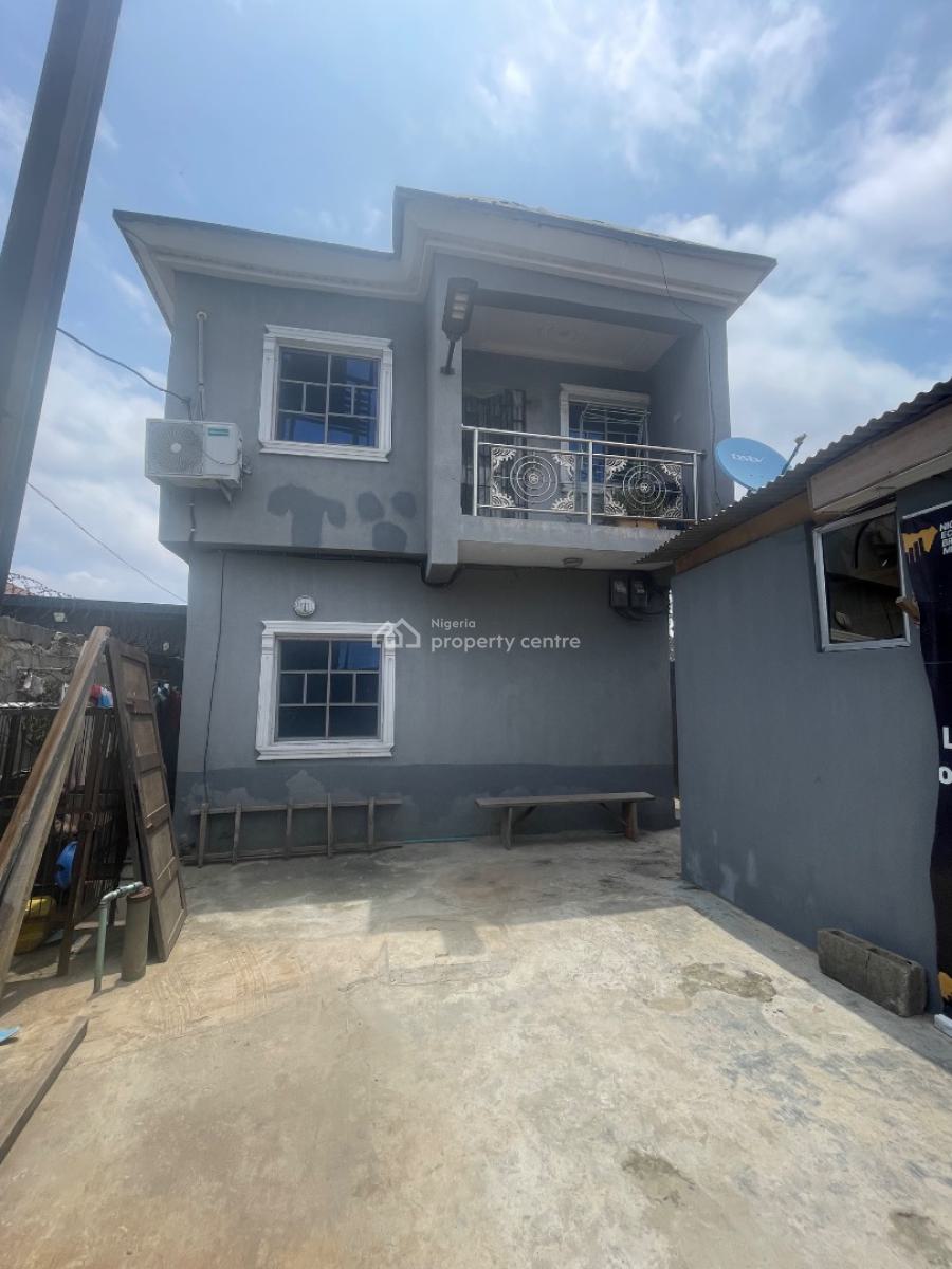 6 Units Block of Flat (1units 4bed, 4units Mini Flat & 1 Unit R/s), Araromi, Bariga, Shomolu, Lagos, Block of Flats for Sale
