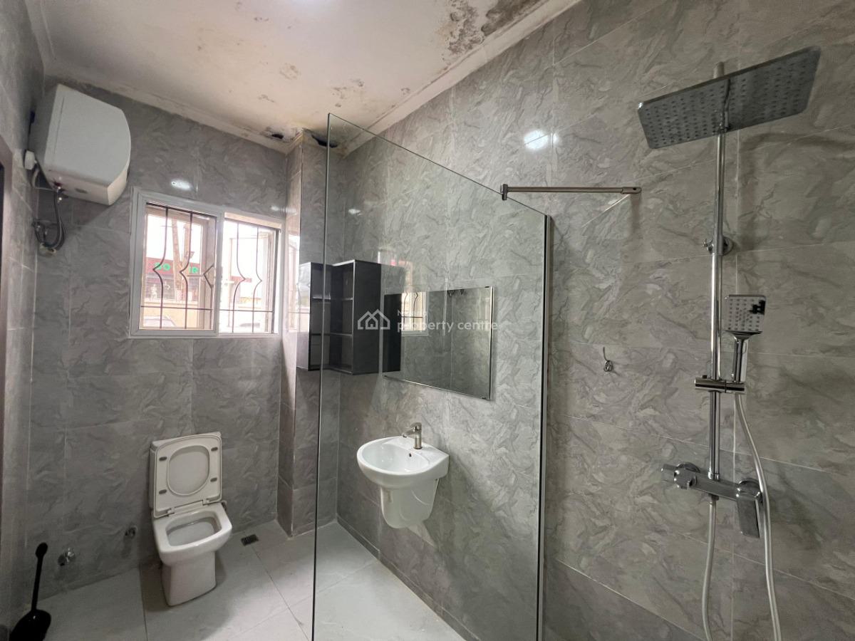 3 Bedrooms Apartment, Lekki Phase 1, Lekki, Lagos, Flat / Apartment for Rent