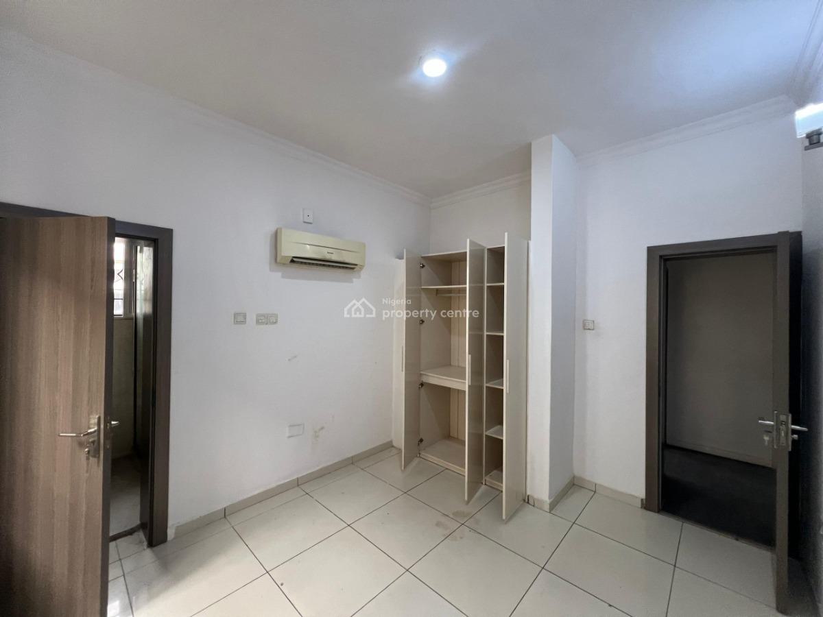 3 Bedrooms Apartment, Lekki Phase 1, Lekki, Lagos, Flat / Apartment for Rent