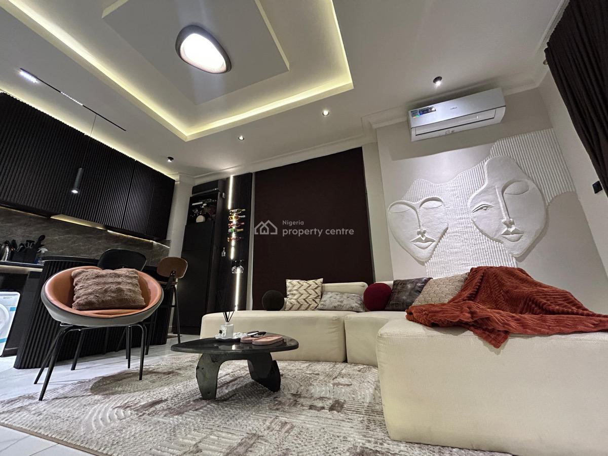 Luxury One Bedroom Water View with Pool and Rooftop Lounge, Admiralty Way, Lekki, Lagos, Mini Flat (room and Parlour) Short Let
