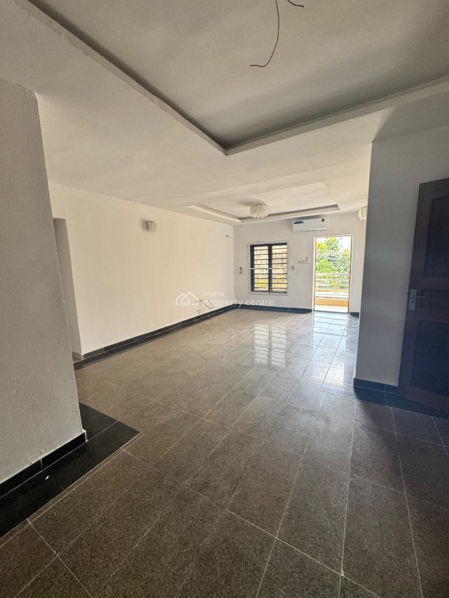 Beautiful 3 Bed Apartment with Bq, Lekki Phase 1, Lekki, Lagos, Flat / Apartment for Rent