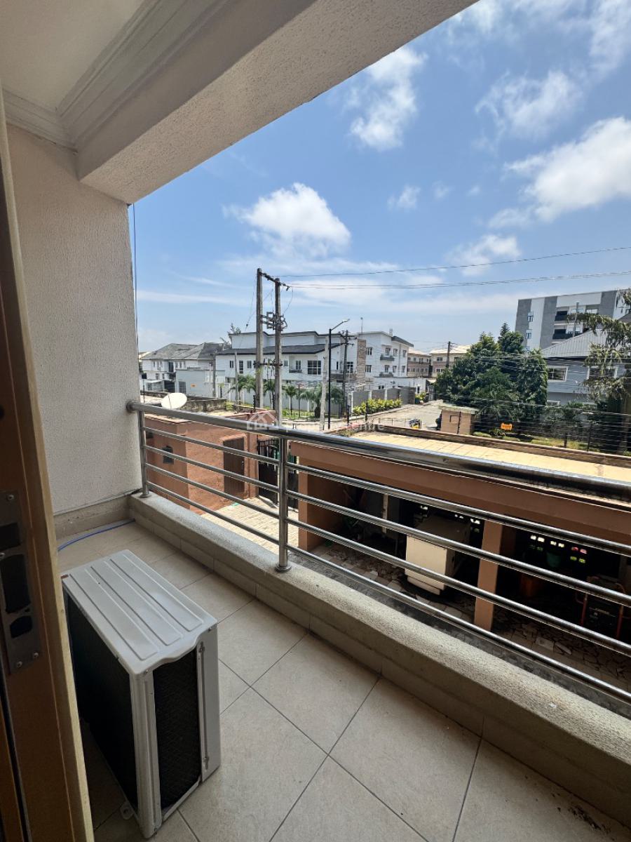 Beautiful 3 Bed Apartment with Bq, Lekki Phase 1, Lekki, Lagos, Flat / Apartment for Rent