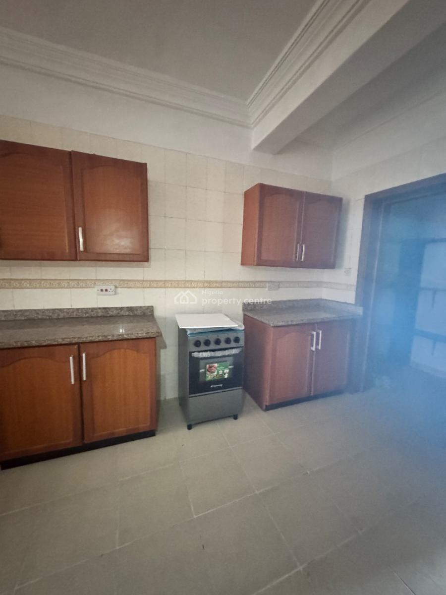 Beautiful 3 Bed Apartment with Bq, Lekki Phase 1, Lekki, Lagos, Flat / Apartment for Rent