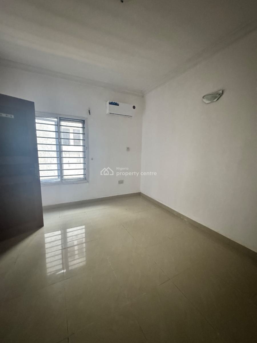 Beautiful 3 Bed Apartment with Bq, Lekki Phase 1, Lekki, Lagos, Flat / Apartment for Rent