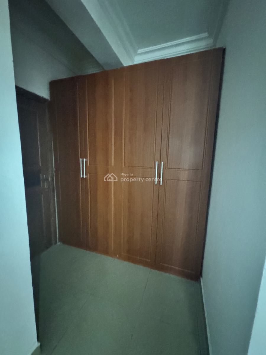Beautiful 3 Bed Apartment with Bq, Lekki Phase 1, Lekki, Lagos, Flat / Apartment for Rent