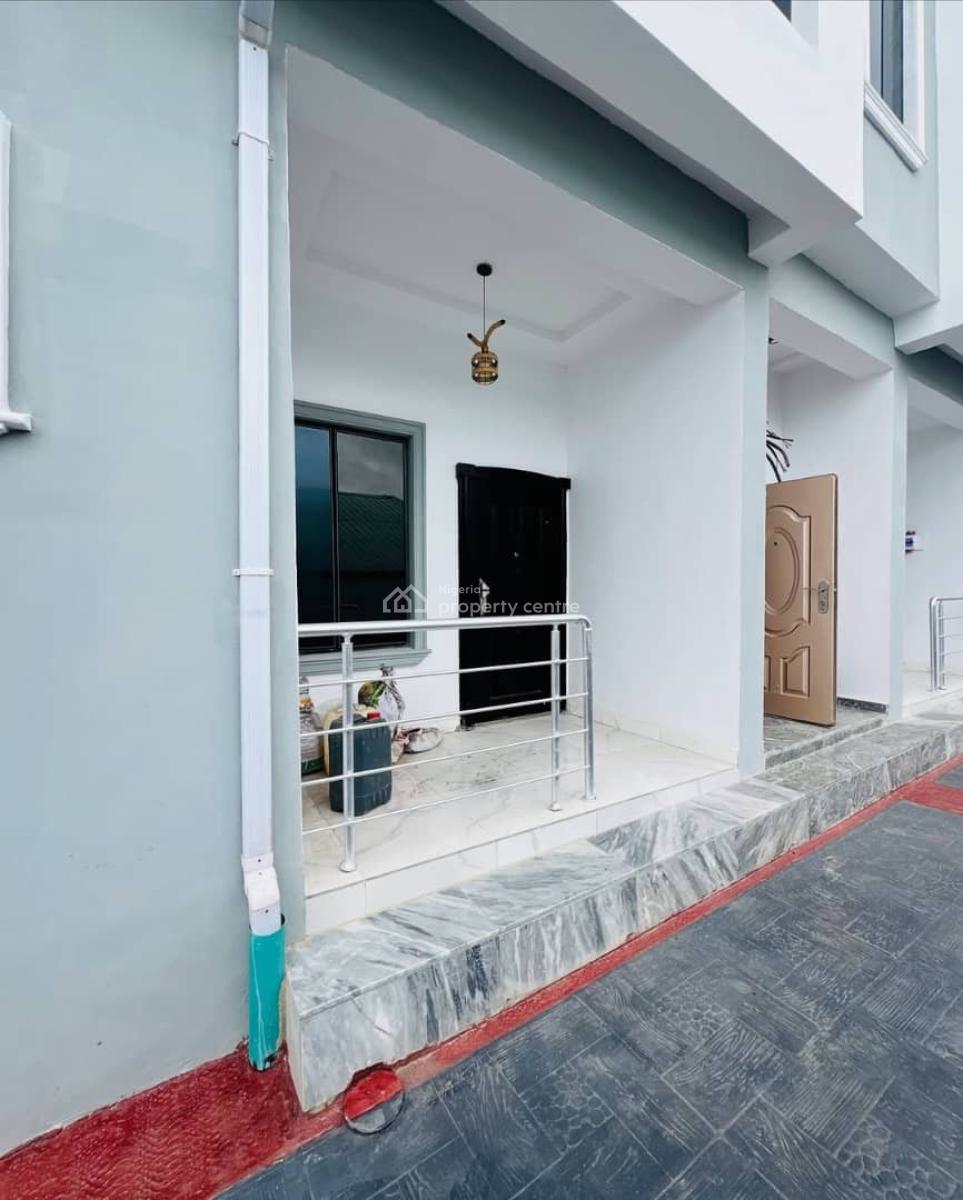 Exquisitely Built 3 Bedroom Apartment in Gated Environment, Surulere, Lagos, Flat / Apartment for Sale