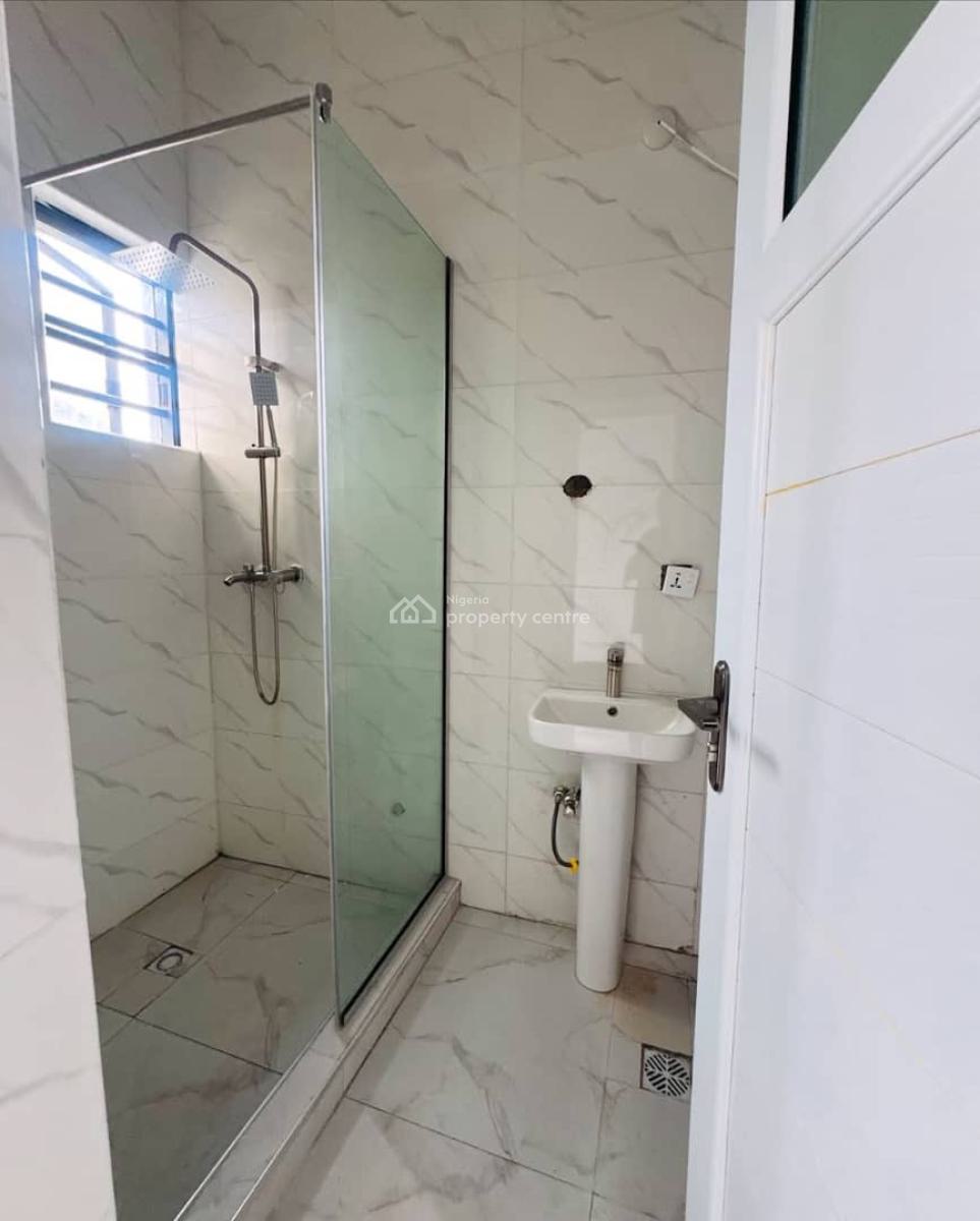 Exquisitely Built 3 Bedroom Apartment in Gated Environment, Surulere, Lagos, Flat / Apartment for Sale