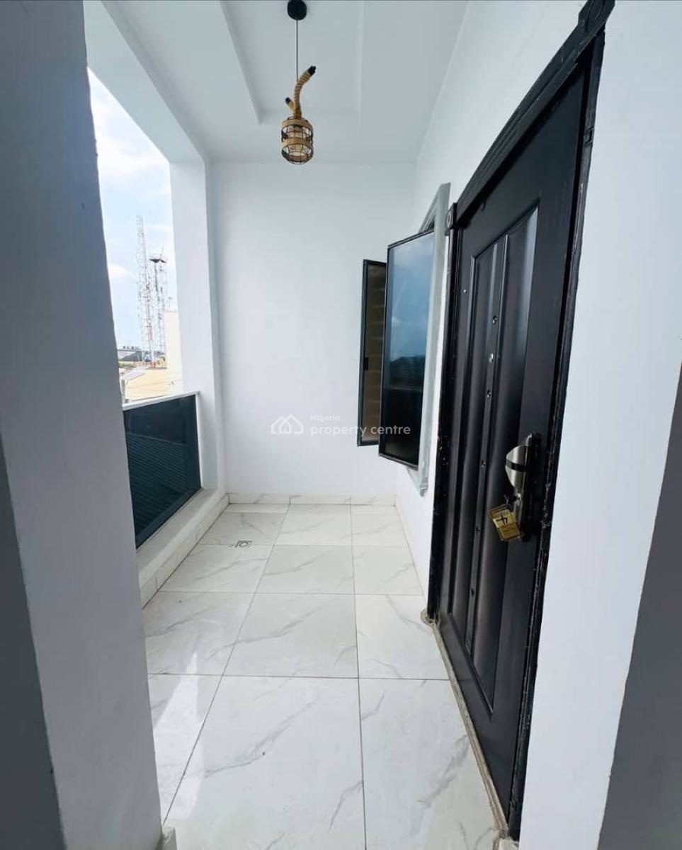 Exquisitely Built 3 Bedroom Apartment in Gated Environment, Surulere, Lagos, Flat / Apartment for Sale