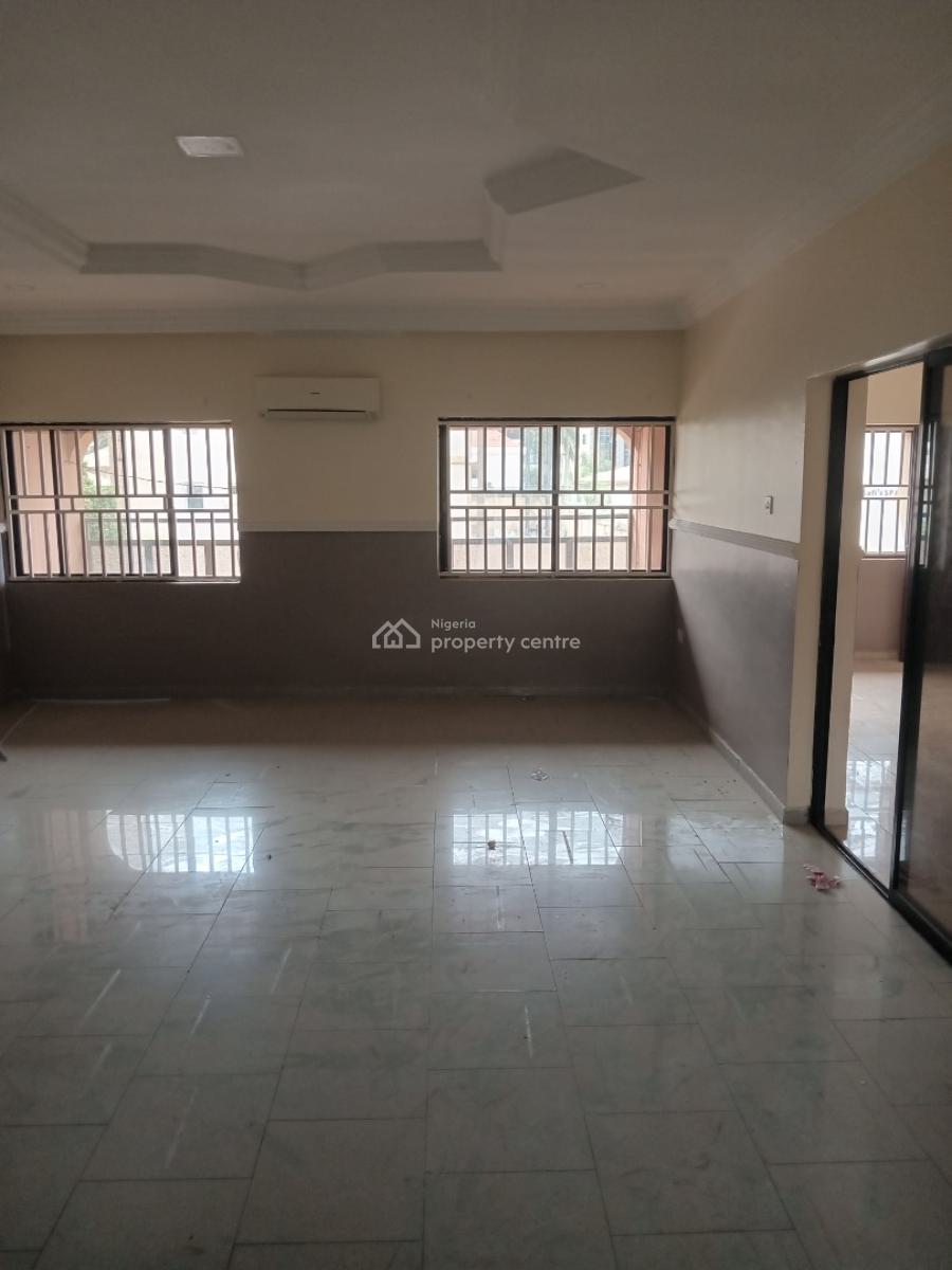 a Very Good Serviced & Spacious 3 Bedroom Flat, Wuse 2, Abuja, Flat / Apartment for Rent
