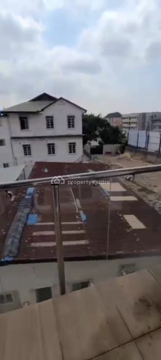Specious & Standard 3-bedroom Flat, Alagomeji, Yaba, Lagos, Flat / Apartment for Rent