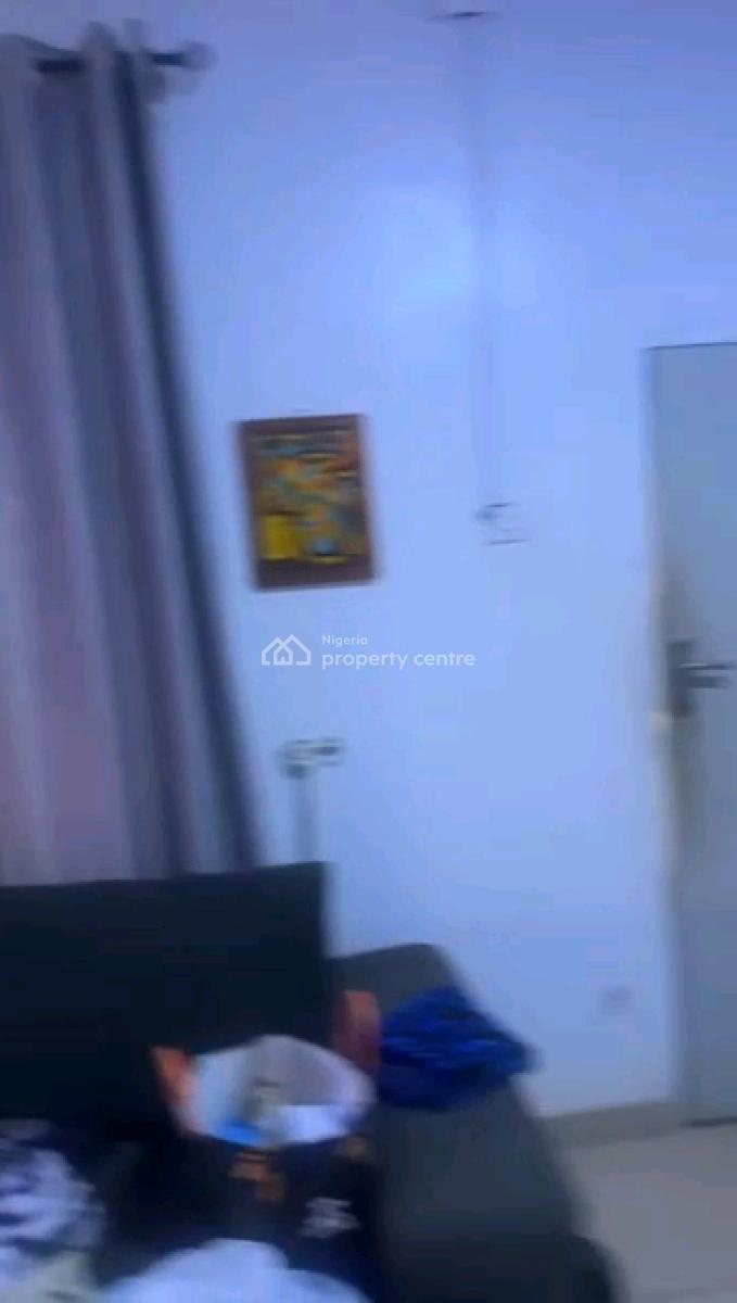 Standard and Spacious 2 Bedroom Flat for Lease, Obanikoro, Shomolu, Lagos, Flat / Apartment for Sale