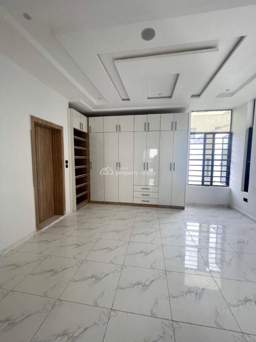 Spacious 4 Bedroom Terrace Duplex, Ologolo, Lekki, Lagos, Terraced Duplex for Sale