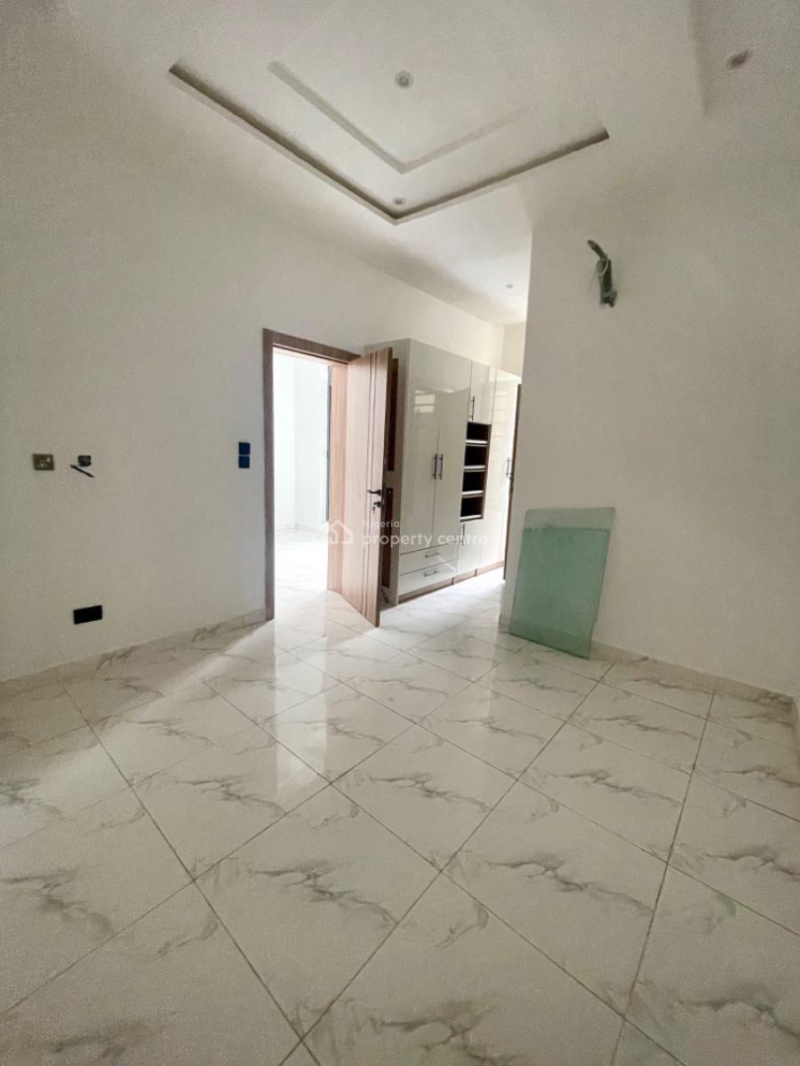 Spacious 4 Bedroom Terrace Duplex, Ologolo, Lekki, Lagos, Terraced Duplex for Sale