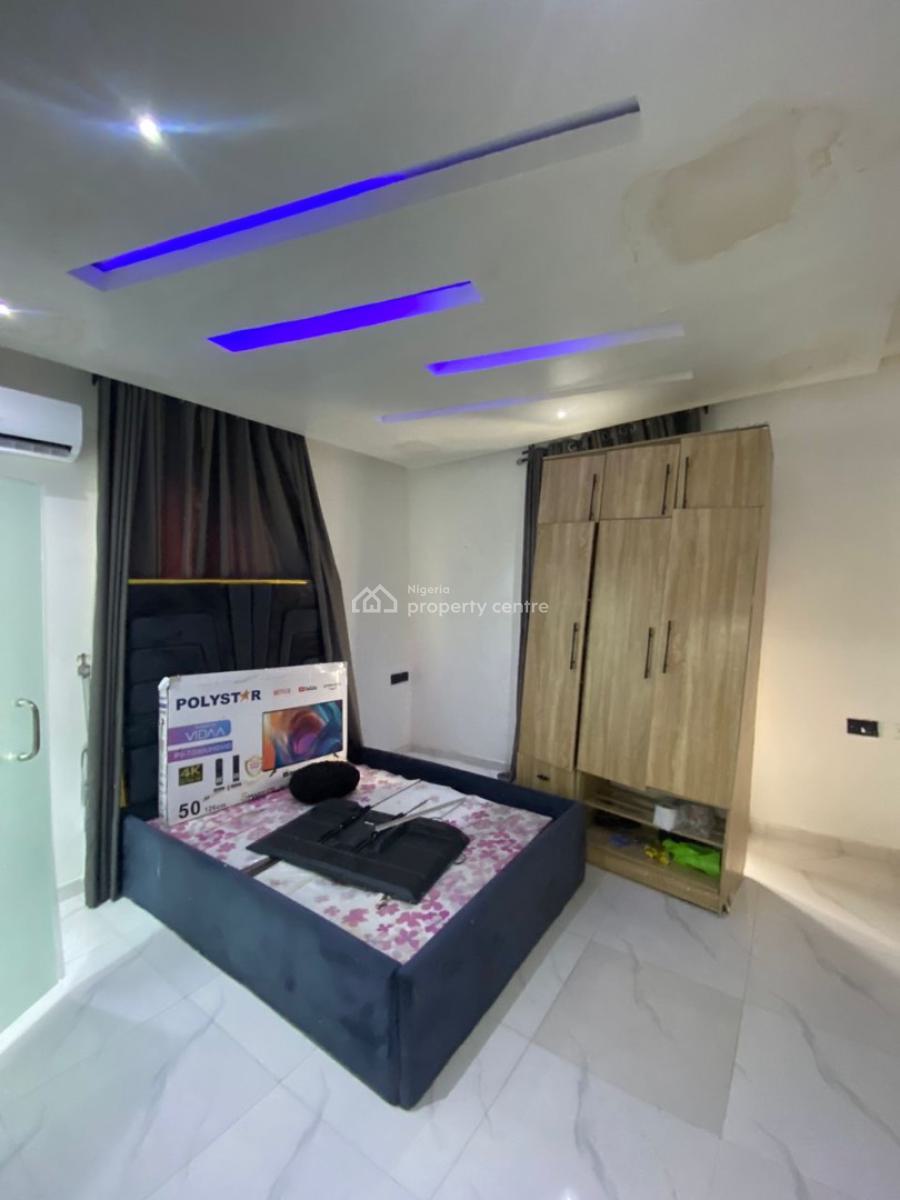 Super Luxurious 2 Bedrooms Flat, Redeem Bus-stop, Ogombo, Ajah, Lagos, Flat / Apartment for Rent