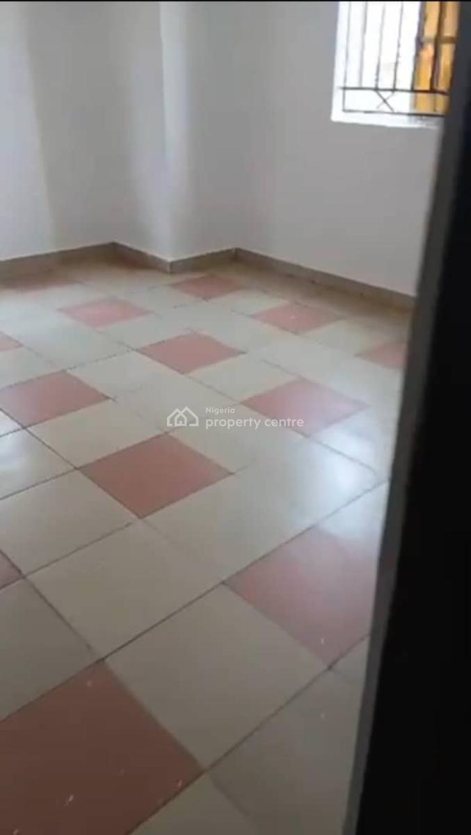 Lovely 3 Bedroom Flat, Powerline Axis, Soluyi, Gbagada, Lagos, Flat / Apartment for Rent