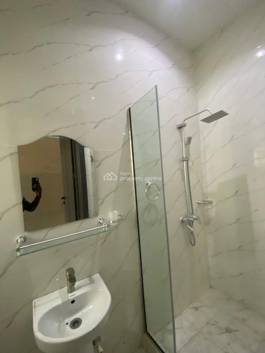 an Executive Two Bedroom Flat, Golden Gardens Estate, Lagos Business Schools, Olokonla, Ajah, Lagos, Flat / Apartment for Rent