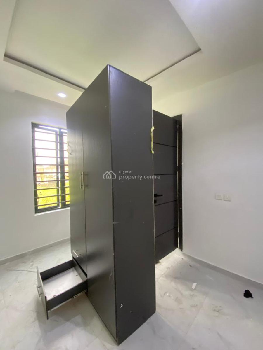 an Executive Two Bedroom Flat, Golden Gardens Estate, Lagos Business Schools, Olokonla, Ajah, Lagos, Flat / Apartment for Rent