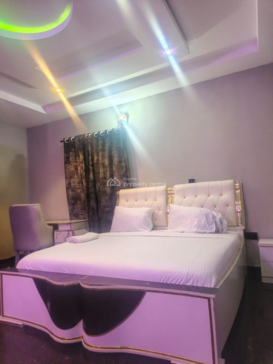 2 Bedroom Apartment, Santos Estate, Akowonjo, Alimosho, Lagos, Flat / Apartment Short Let