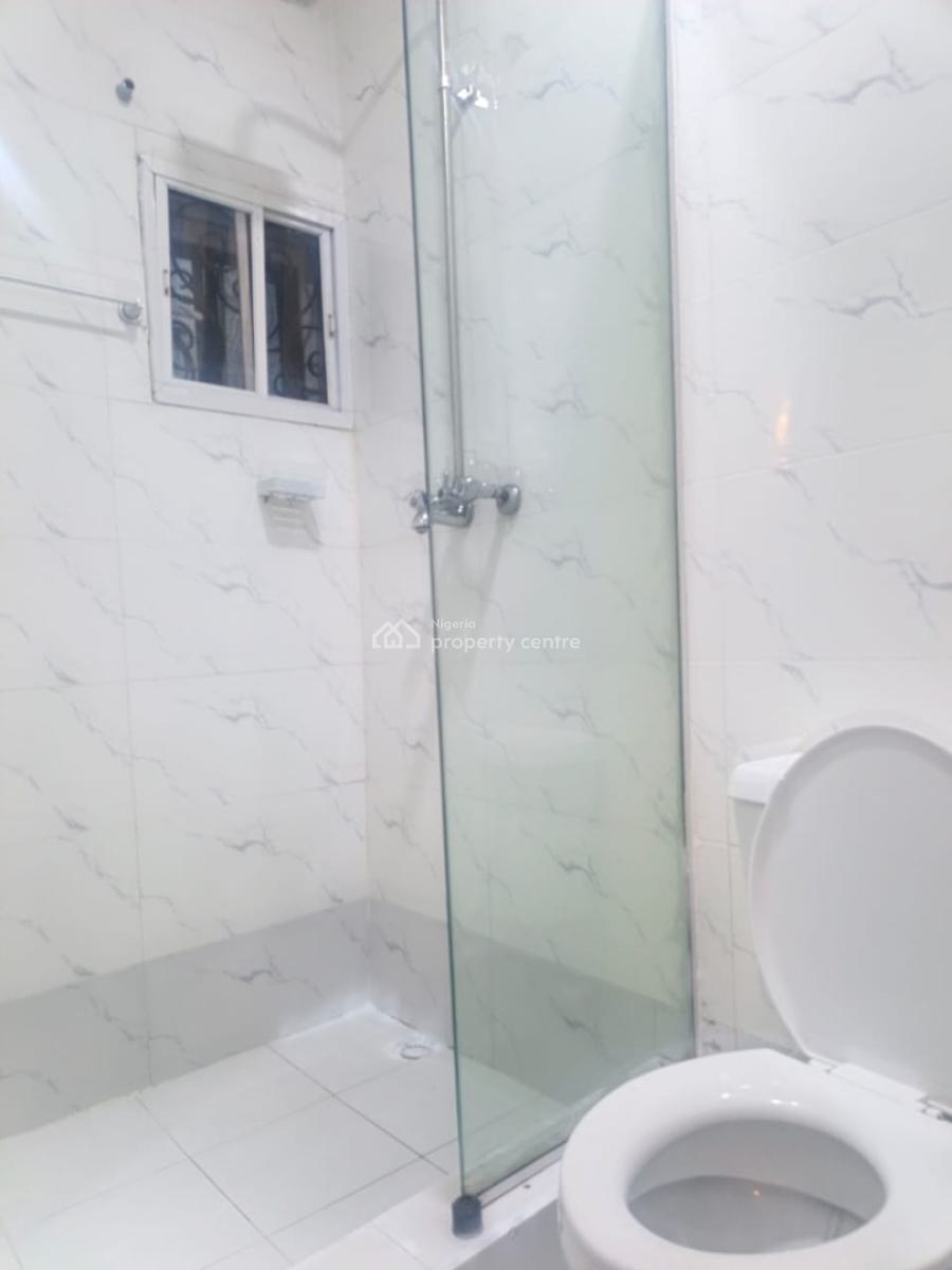 2 Bedroom Apartment, Santos Estate, Akowonjo, Alimosho, Lagos, Flat / Apartment Short Let