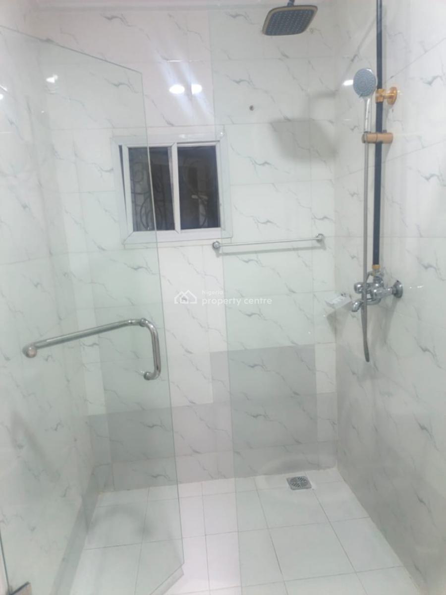 2 Bedroom Apartment, Santos Estate, Akowonjo, Alimosho, Lagos, Flat / Apartment Short Let