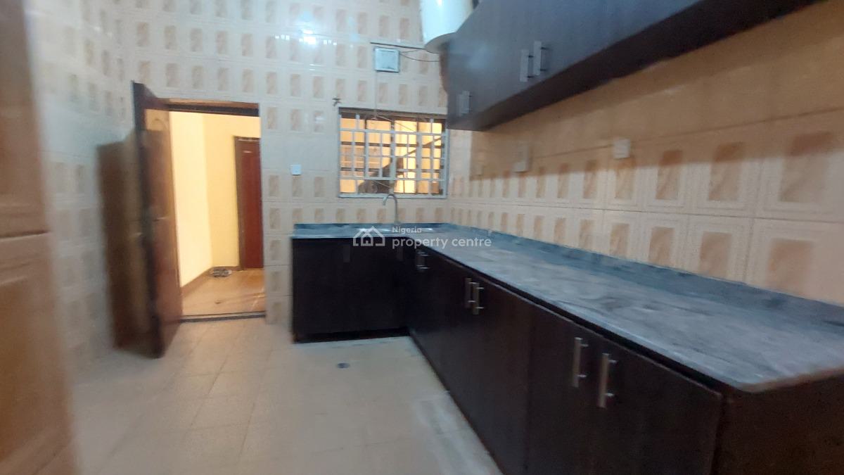 3 Bedroom Serviced Flat with Bq, Utako, Abuja, Flat / Apartment for Rent