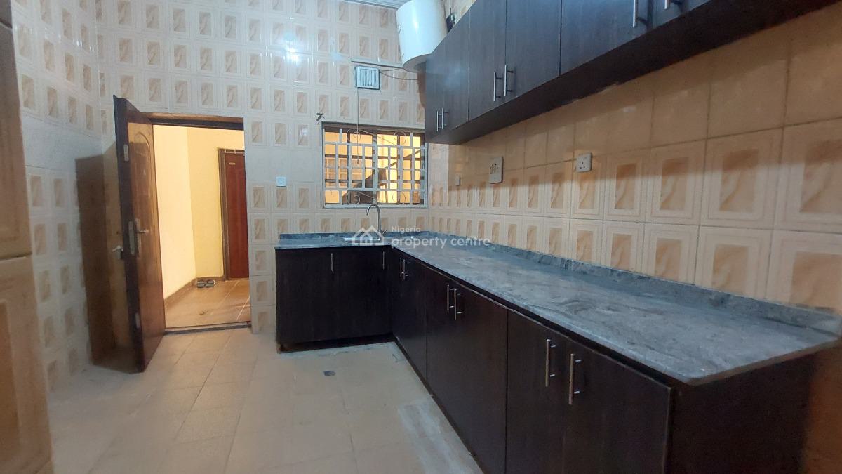 3 Bedroom Serviced Flat with Bq, Utako, Abuja, Flat / Apartment for Rent