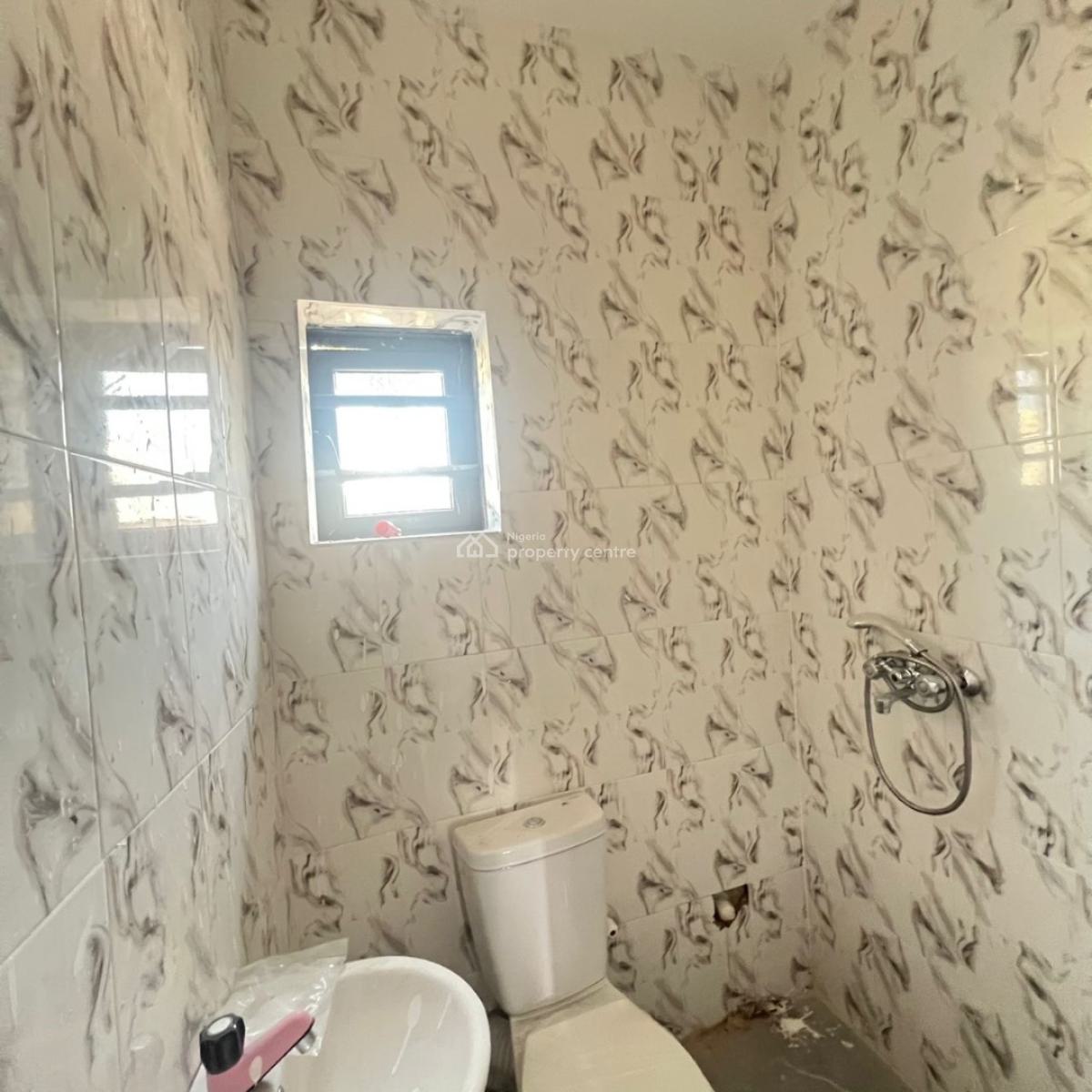 an Executive One Bedroom Flat, Alashela Estate, Ogombo, Ajah, Lagos, Mini Flat (room and Parlour) for Rent