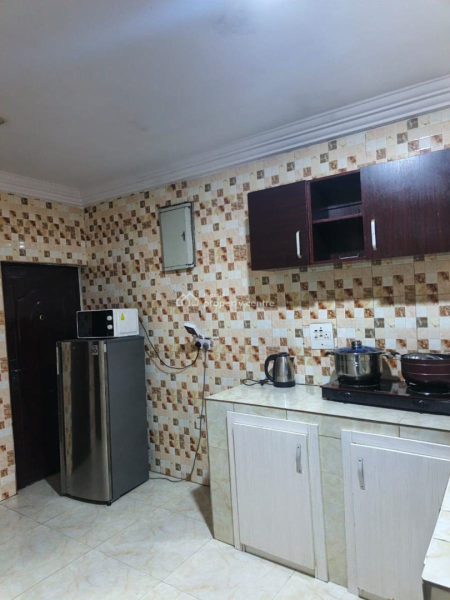 2 Bedroom Apartment, Santos Estate, Akowonjo, Alimosho, Lagos, Flat / Apartment Short Let