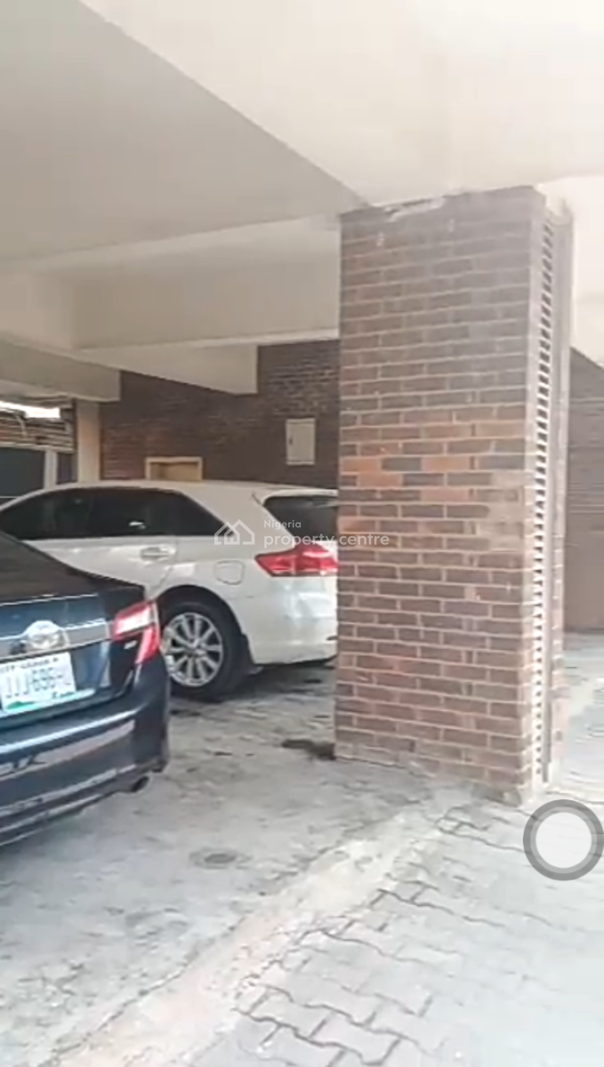 Lovely 3 Bedrooms Flat, Alagomeji, Yaba, Lagos, Flat / Apartment for Rent