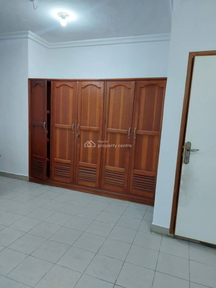 2-bedroom Ensuite Flat in a Fully Serviced Building, Off Fola Osibo, Lekki Phase 1, Lekki, Lagos, Flat / Apartment for Rent