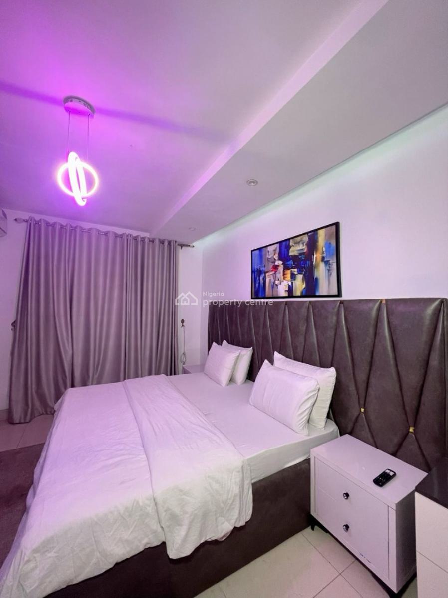 Fully Furnished Service 2 Bedroom Apartment + 24 Hours Light, Lekki Phase 1, Lekki, Lagos, Flat / Apartment for Rent