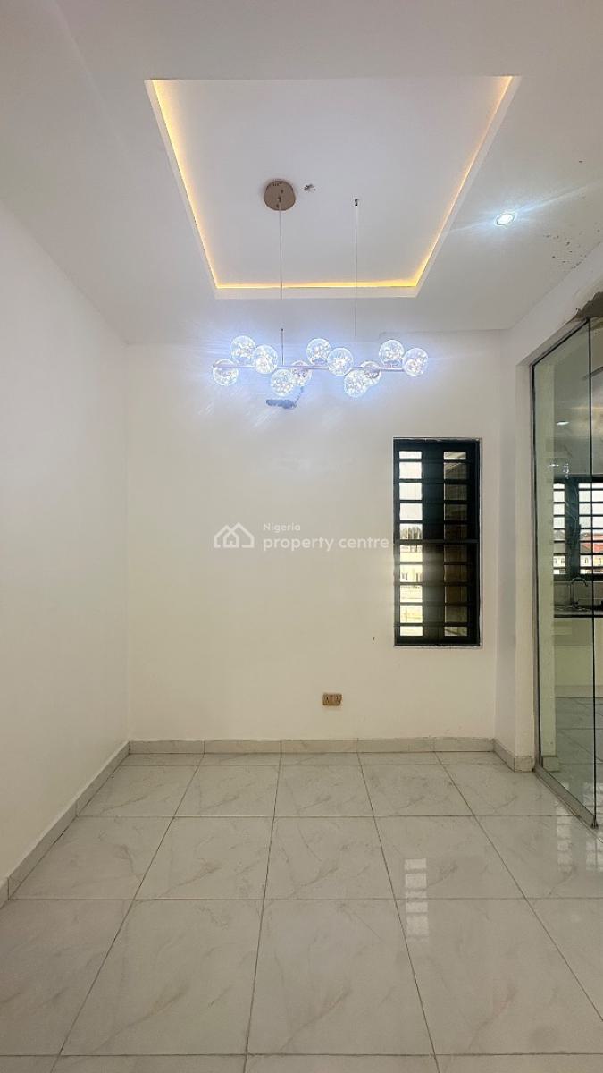 a 2 Bedroom Luxury Apartment + Inverter in a Serene and Secured Estate, Chevron / Agungi Vicinity, Lekki, Lagos, Flat / Apartment for Rent