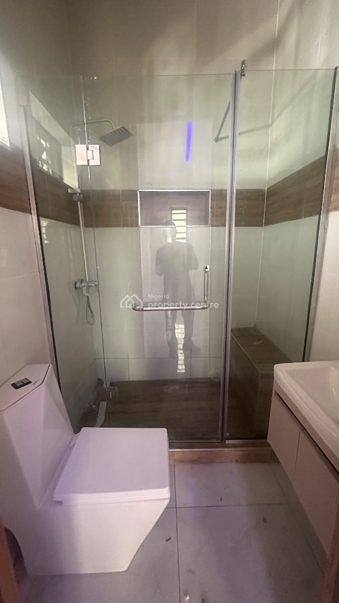 a 2 Bedroom Luxury Apartment + Inverter in a Serene and Secured Estate, Chevron / Agungi Vicinity, Lekki, Lagos, Flat / Apartment for Rent