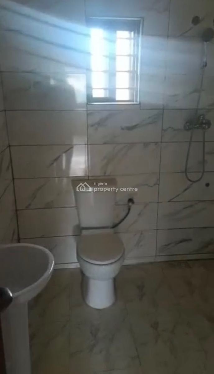 a Standard, Executive 5 Bedrooms Semi Detached Duplex, Jahi, Abuja, Semi-detached Duplex for Rent