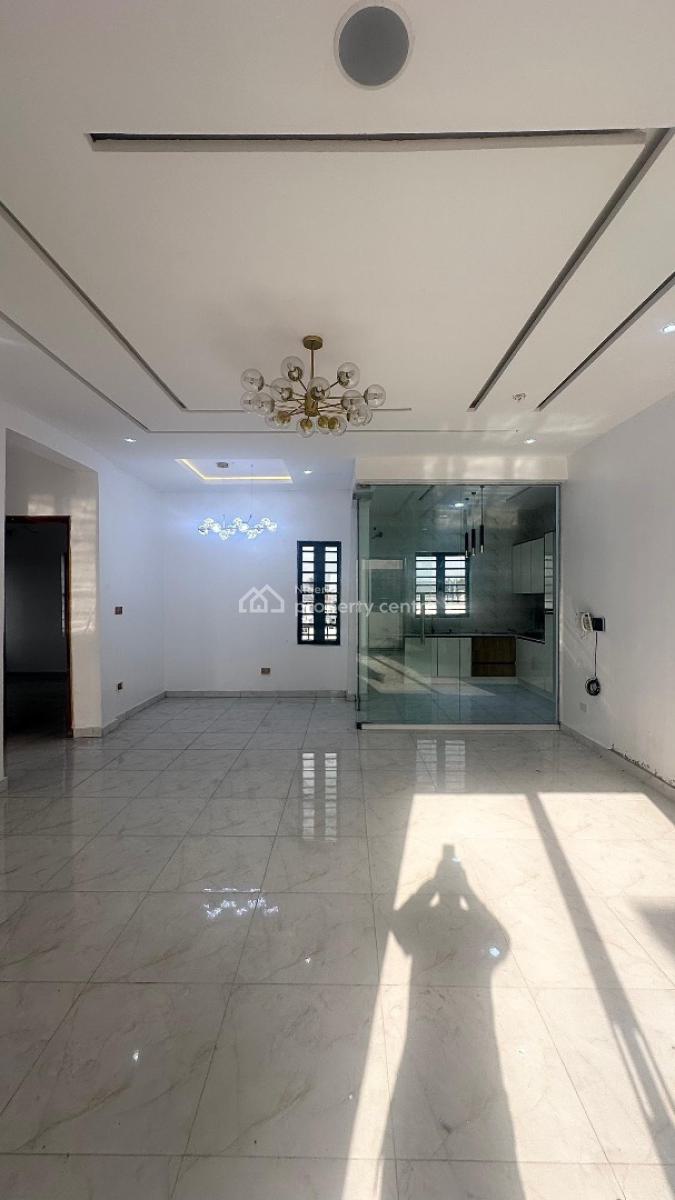 Luxury 2 Bedroom Fly, Chevron, Lekki, Lagos, House for Rent