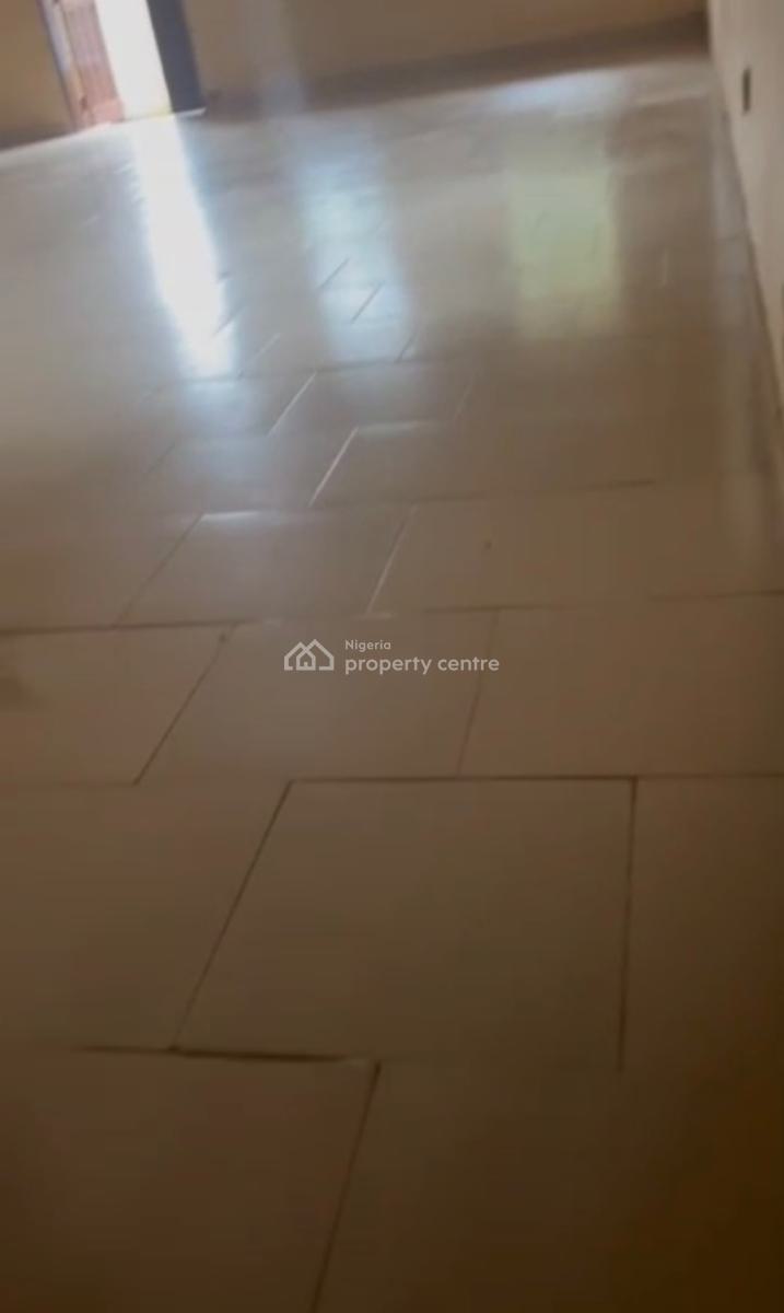a Standard Luxurious Massive 3 Bedroom  Flat, Garki, Abuja, Flat / Apartment for Rent