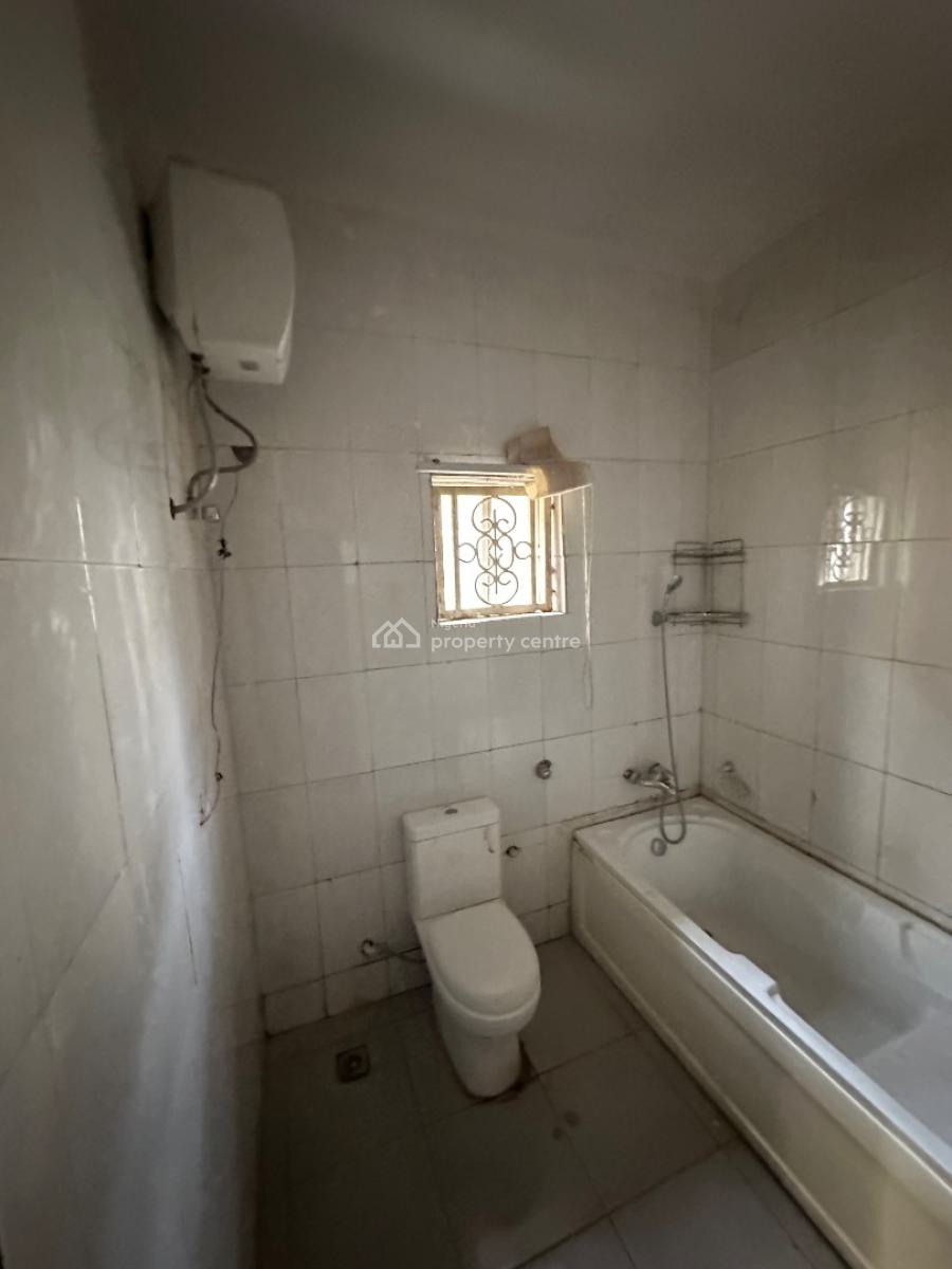 a Standard and Spacious One Room Self Contain Apartment, Efab Metropolis Estate Gwarinpa Extension, Gwarinpa, Abuja, Self Contain (single Rooms) for Rent