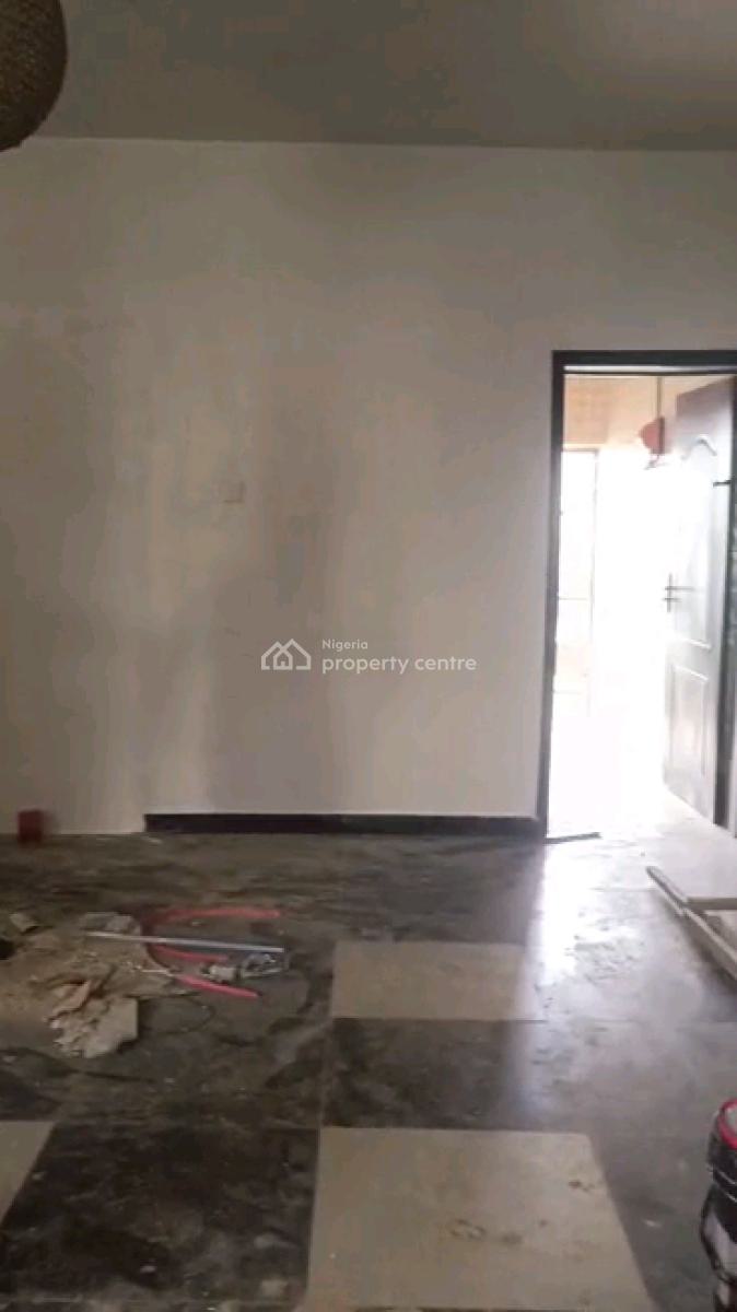 Newly Renovated 3bed Room Flat Upstairs Both Room En Suit with Gest to, Close to Yetunde Brown, Ifako, Gbagada, Lagos, Flat / Apartment for Rent
