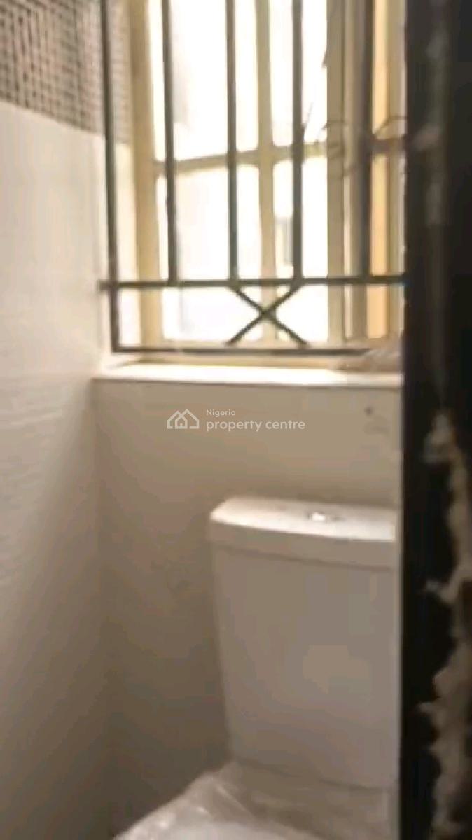 Newly Renovated 3bed Room Flat Upstairs Both Room En Suit with Gest to, Close to Yetunde Brown, Ifako, Gbagada, Lagos, Flat / Apartment for Rent