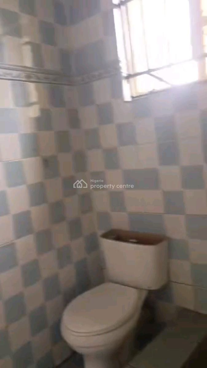 Newly Renovated 3bed Room Flat Upstairs Both Room En Suit with Gest to, Close to Yetunde Brown, Ifako, Gbagada, Lagos, Flat / Apartment for Rent