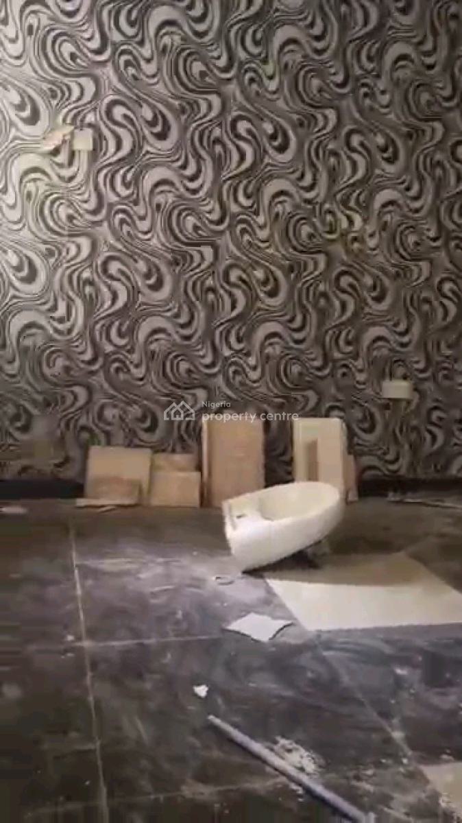 Newly Renovated 3bed Room Flat Upstairs Both Room En Suit with Gest to, Close to Yetunde Brown, Ifako, Gbagada, Lagos, Flat / Apartment for Rent