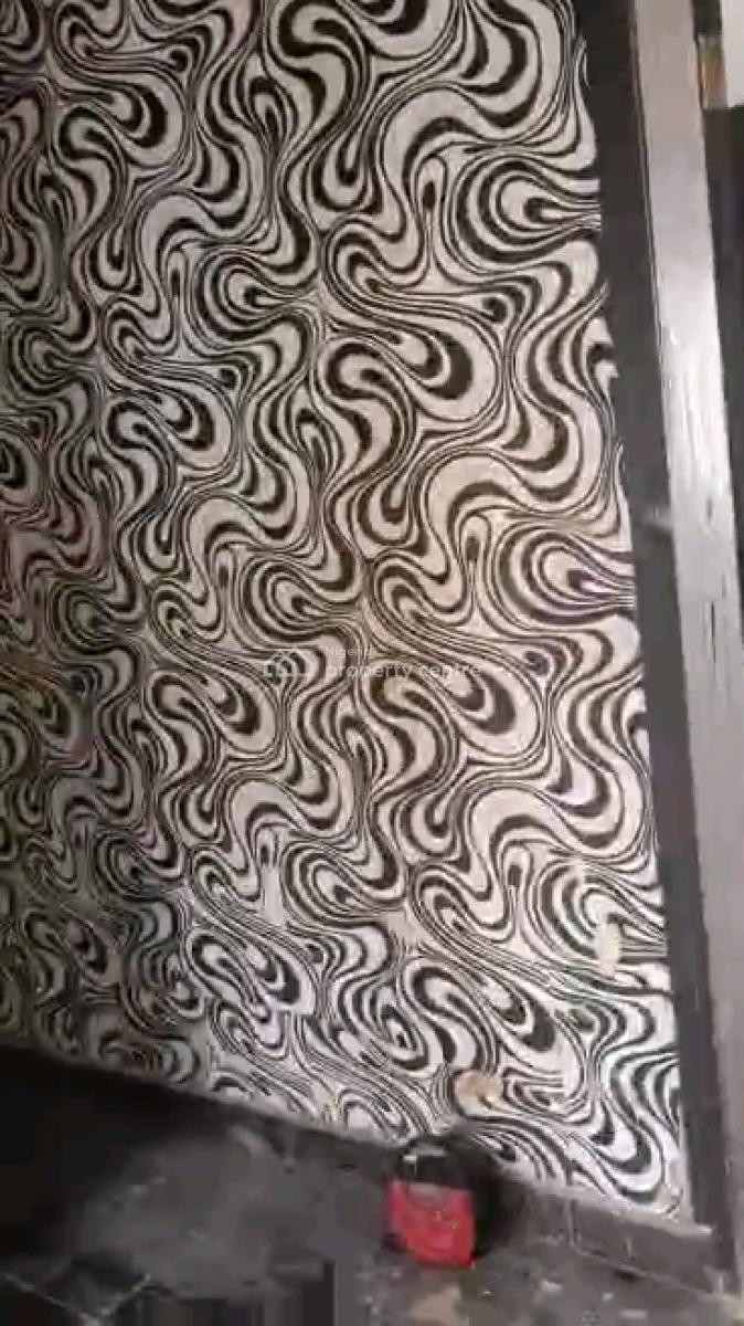 Newly Renovated 3bed Room Flat Upstairs Both Room En Suit with Gest to, Close to Yetunde Brown, Ifako, Gbagada, Lagos, Flat / Apartment for Rent