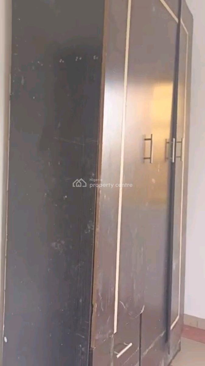 Newly Renovated 3bed Room Flat Upstairs Both Room En Suit with Gest to, Close to Yetunde Brown, Ifako, Gbagada, Lagos, Flat / Apartment for Rent