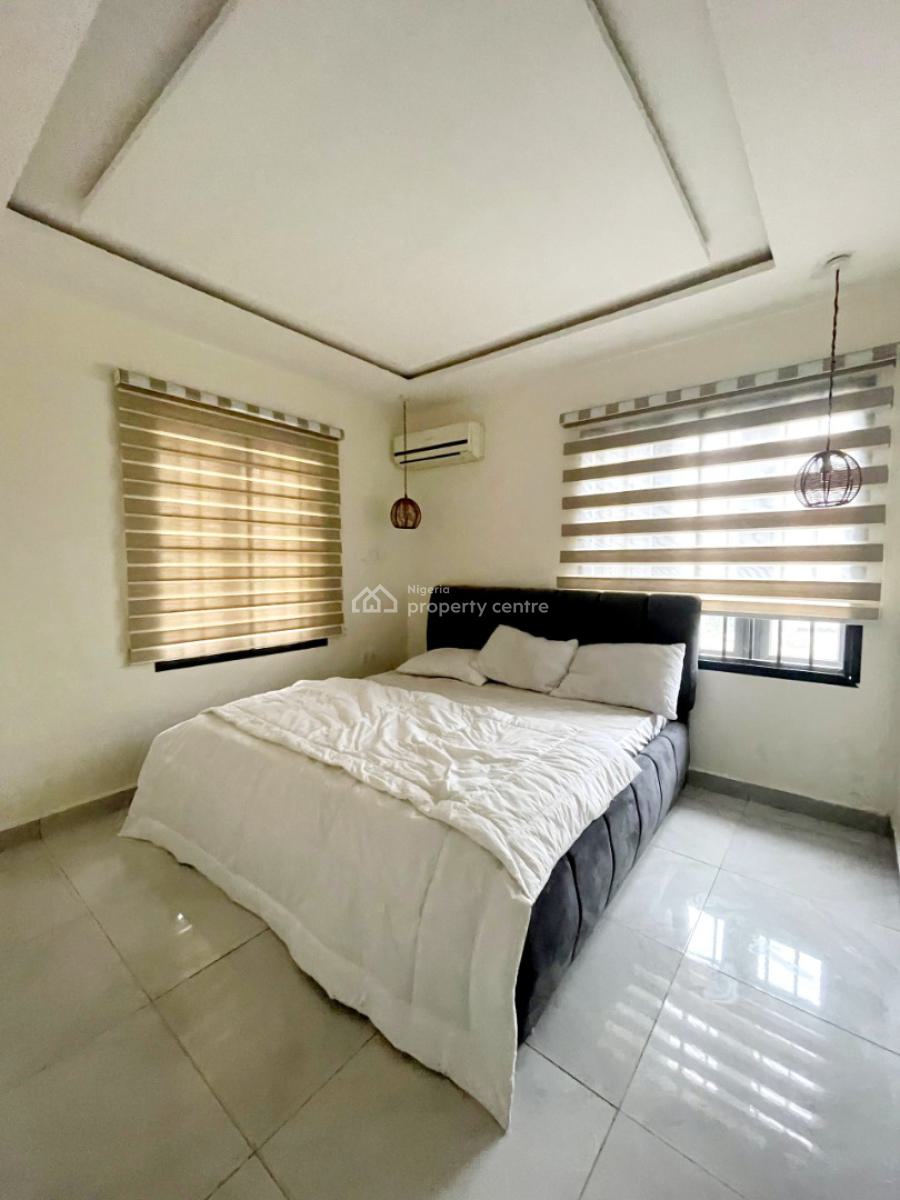 Luxury Fully Furnished 3 Bedrooms Flat in an Estate, Berger Clinic, Life Camp, Abuja, Flat / Apartment for Rent