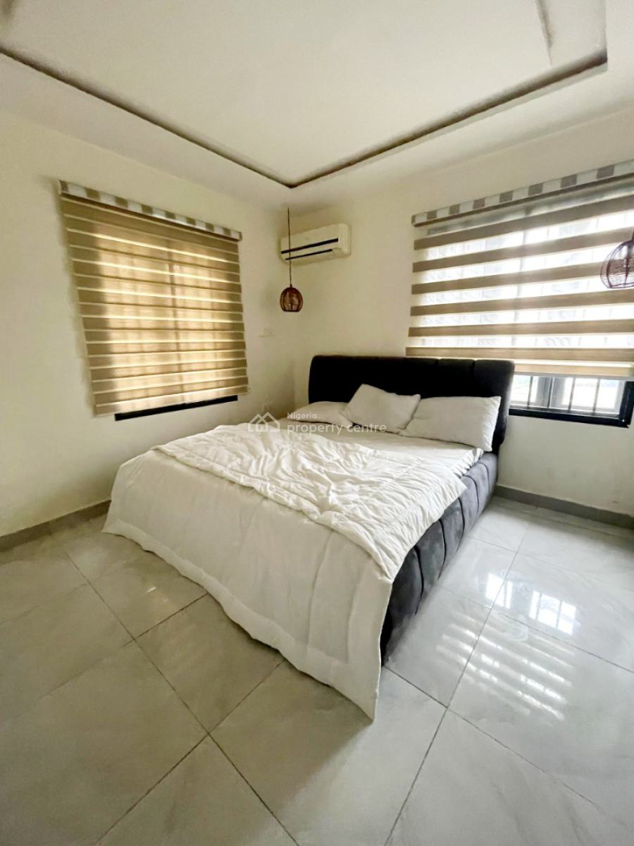 Luxury Fully Furnished 3 Bedrooms Flat in an Estate, Berger Clinic, Life Camp, Abuja, Flat / Apartment for Rent