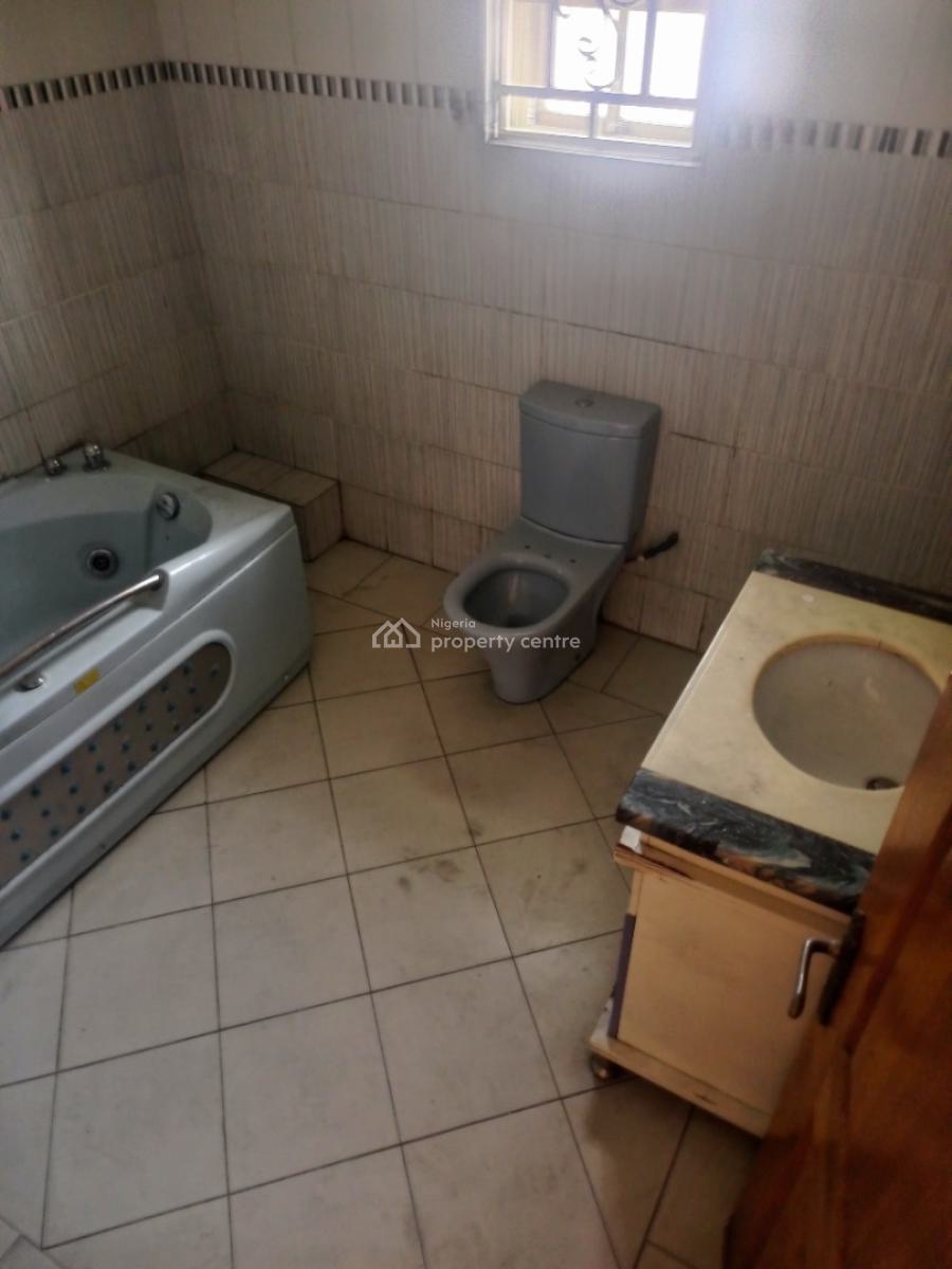 Nice and Clean 4 Bedrooms Detached Duplex with Bq, Rumuigbo, Port Harcourt, Rivers, Detached Duplex for Rent