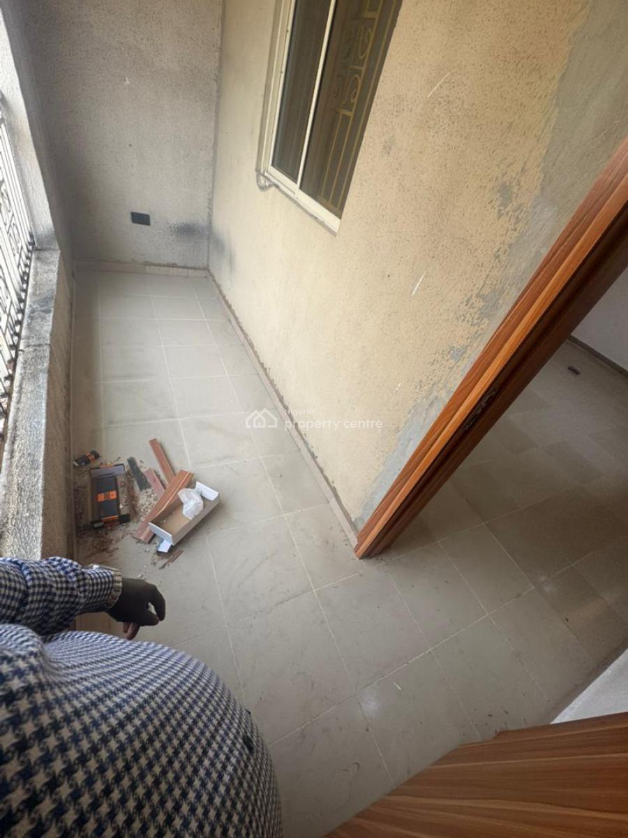 Nice 2 Bedrooms Apartment, Off Admiralty Way, Lekki Phase 1, Lekki, Lagos, Flat / Apartment for Rent