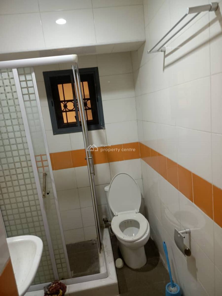 3 Bedroom Apartment  with a Room Bq, Off Odeku, Victoria Island (vi), Lagos, Flat / Apartment for Rent