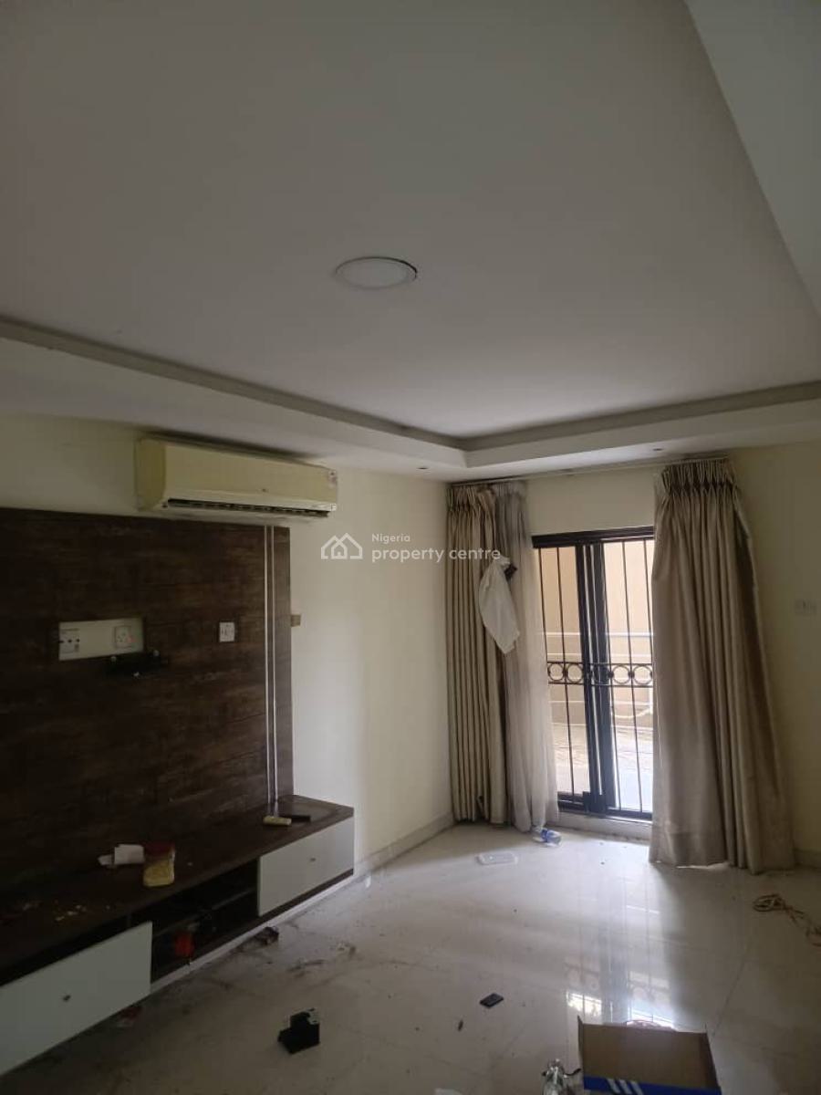 3 Bedroom Apartment  with a Room Bq, Off Odeku, Victoria Island (vi), Lagos, Flat / Apartment for Rent
